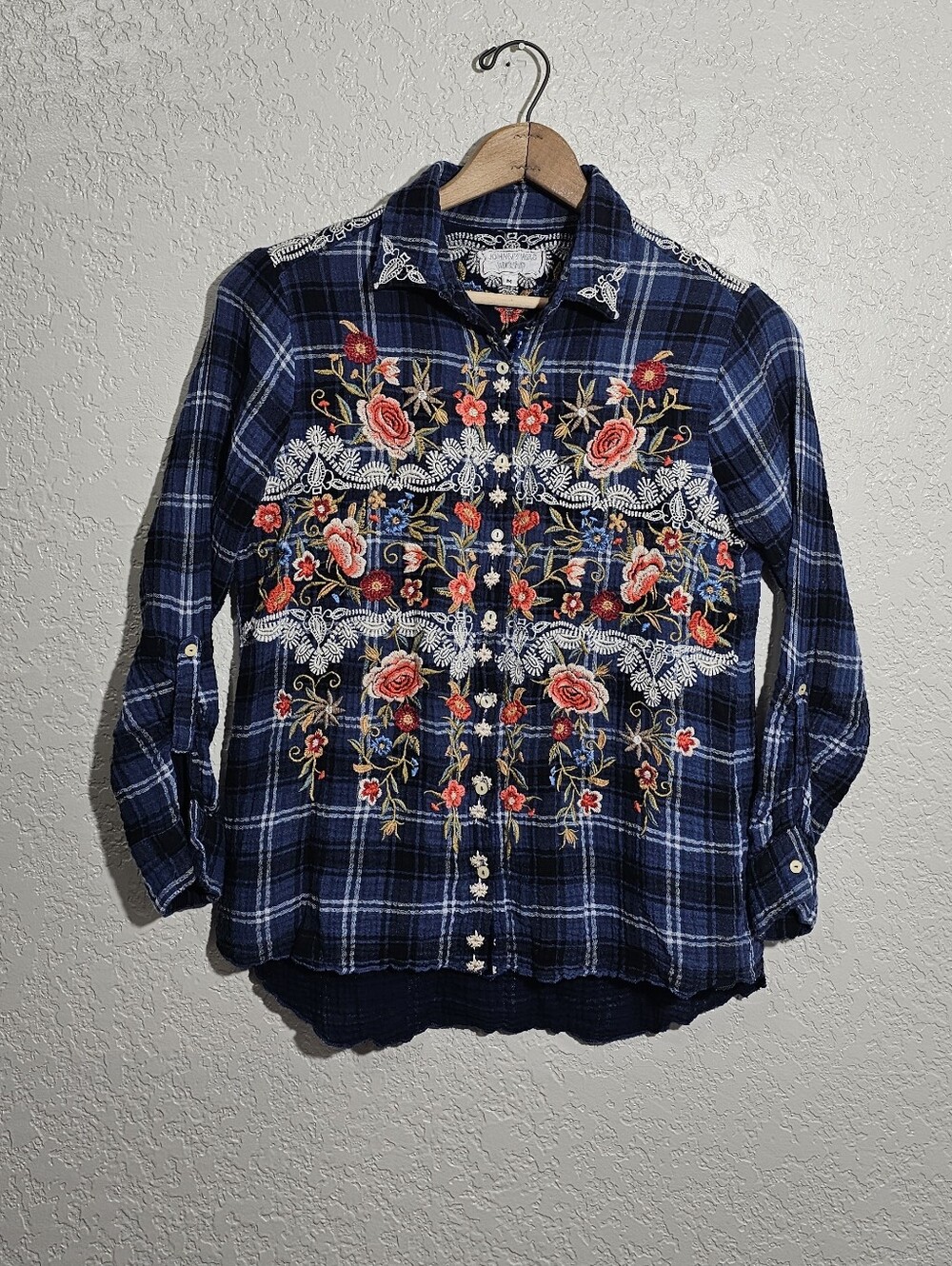 Johnny Was Blue Plaid Floral Embroidered Buttom Down Shirt